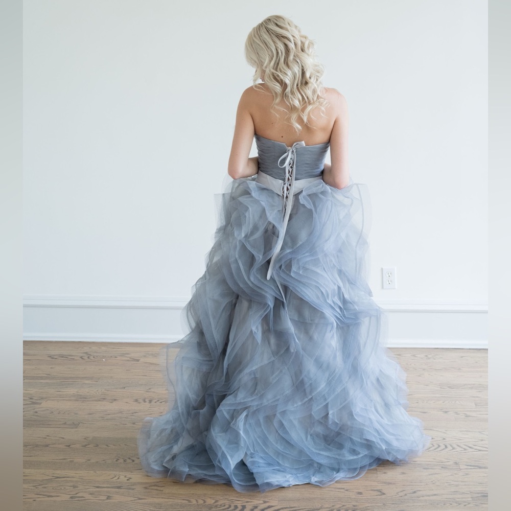 Gray Ruffle Sweetheart Dress - Picture 3 of 5